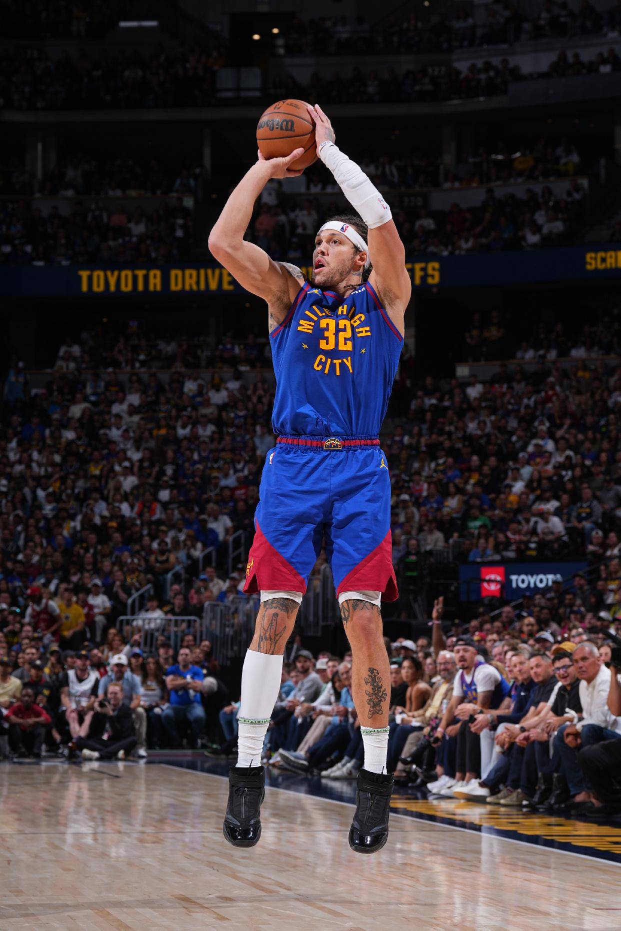 星空体育-约基奇险胜公牛，迎来胜利关键表现点燃全场！