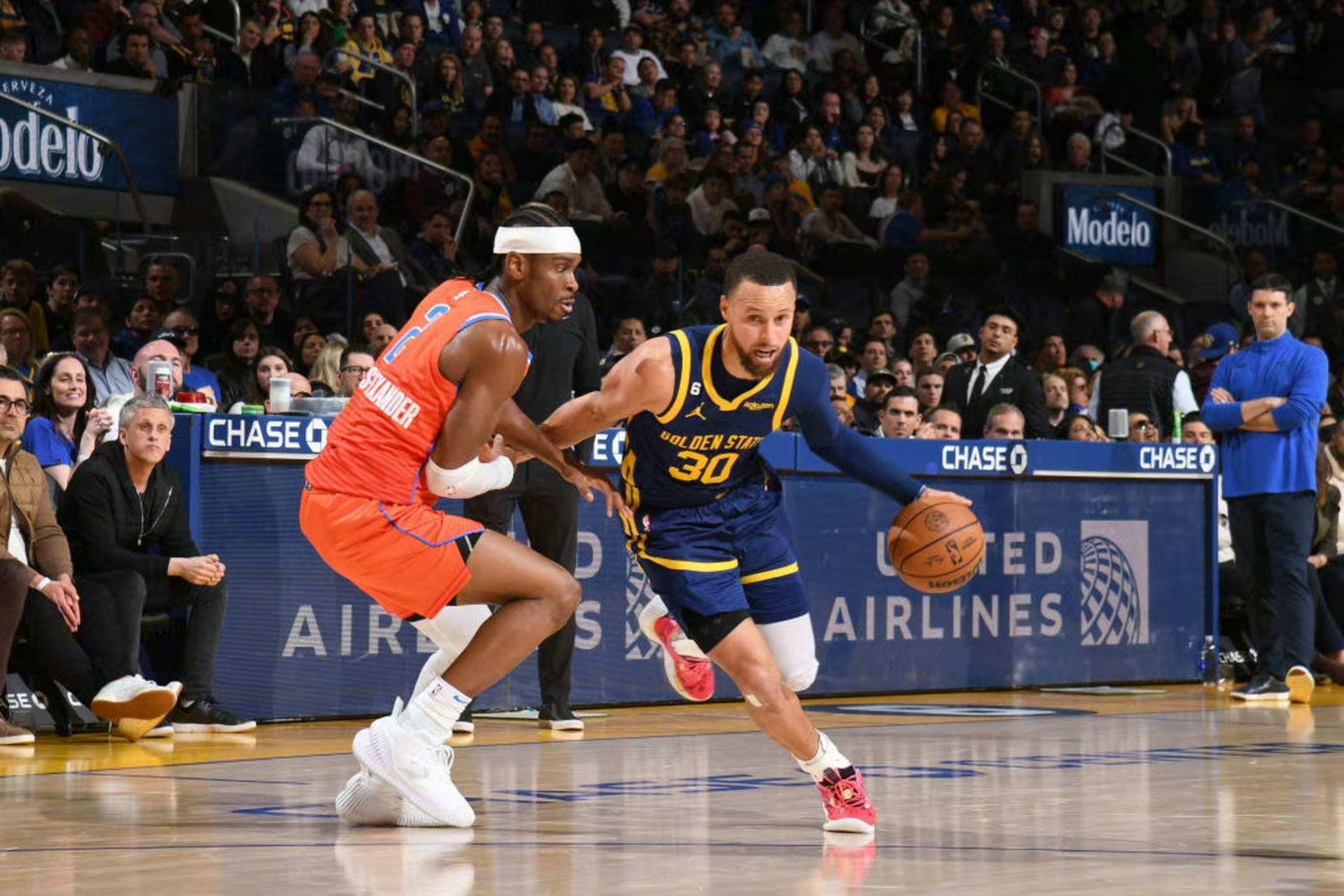 星空体育入口-公牛惊艳全场，迎来胜利助攻爆棚，逆转取胜逆转取胜！