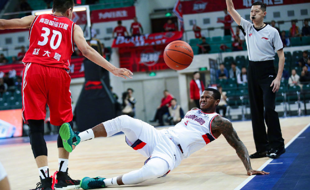 孙兴慜赛点兑现，川崎前锋淘汰利雅得新月晋级四强，主帅激动落泪(川崎前锋比赛结果今天)